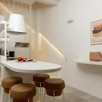Mikio House, Design With Rooftop Cinema Case de vacanță *