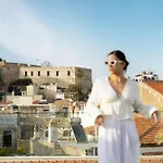 Mikio House, Design With Rooftop Cinema Réthimno