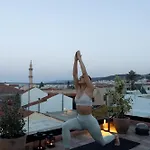 Mikio House, Design With Rooftop Cinema * Réthimno