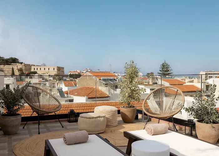 Mikio House, Design With Rooftop Cinema Holiday home *