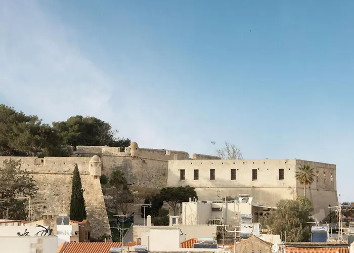 Dom wakacyjny Mikio House, Design With Rooftop Cinema